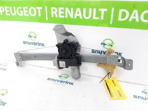 Gebruikte Raammechaniek 4Deurs links-voor Renault Zoé (AG) 65kW Prijs € 108,90 Inclusief btw aangeboden door Snuverink Autodemontage