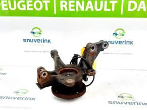 Gebruikte Fusee links-voor Renault Zoé (AG) 65kW Prijs € 36,30 Inclusief btw aangeboden door Snuverink Autodemontage