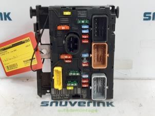 Gebruikte Zekeringkast Citroen C3 (FC/FL/FT) 1.4 Bivalent Prijs € 250,00 Margeregeling aangeboden door Snuverink Autodemontage