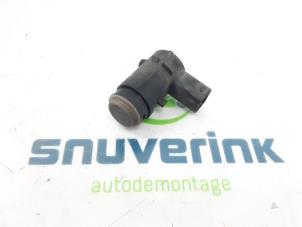 Gebruikte PDC Sensor Renault Twingo III (AH) 1.0 SCe 70 12V Prijs € 40,00 Margeregeling aangeboden door Snuverink Autodemontage
