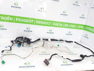 Gebruikte Elektrische Bedrading Compleet Peugeot 5008 II (M4/MC/MJ/MR) 1.2 12V e-THP PureTech 130 Prijs € 75,00 Margeregeling aangeboden door Snuverink Autodemontage
