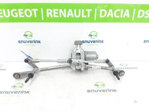 Gebruikte Ruitenwismotor + Mechaniek Peugeot 5008 II (M4/MC/MJ/MR) 1.2 12V e-THP PureTech 130 Prijs € 90,00 Margeregeling aangeboden door Snuverink Autodemontage