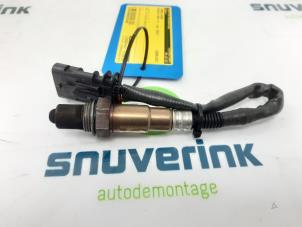 Gebruikte Lambda Sonde Peugeot 5008 II (M4/MC/MJ/MR) 1.2 12V e-THP PureTech 130 Prijs € 48,99 Inclusief btw aangeboden door Snuverink Autodemontage
