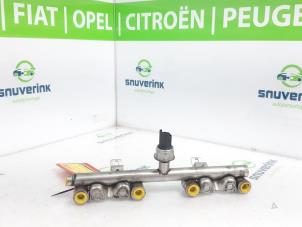 Gebruikte Injector brug Citroen C4 Berline (NC) 1.6 16V GT THP Prijs € 31,50 Margeregeling aangeboden door Snuverink Autodemontage