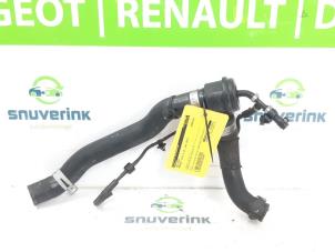 Gebruikte EGR Klep Renault Clio IV (5R) 0.9 Energy TCE 90 12V Prijs € 36,00 Margeregeling aangeboden door Snuverink Autodemontage
