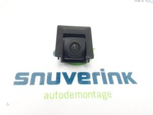 Gebruikte Achteruitrij Camera Mazda CX-30 (DM) 2.0 e-SkyActiv X 186 16V Prijs op aanvraag aangeboden door Snuverink Autodemontage