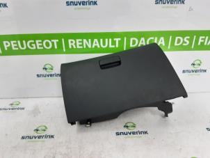 Gebruikte Dashboardkastje Peugeot 3008 I (0U/HU) 1.6 VTI 16V Prijs € 85,00 Margeregeling aangeboden door Snuverink Autodemontage