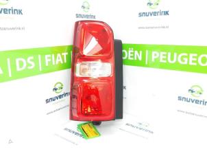 Gebruikte Achterlicht links Opel Vivaro 2.0 CDTI 122 Prijs € 121,00 Inclusief btw aangeboden door Snuverink Autodemontage
