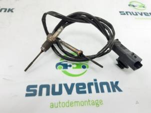 Gebruikte Uitlaat temperatuursensor Opel Vivaro 2.0 CDTI 122 Prijs € 42,35 Inclusief btw aangeboden door Snuverink Autodemontage