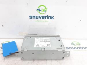 Gebruikte Radio Peugeot 2008 (CU) 1.2 Vti 12V PureTech 82 Prijs € 155,00 Margeregeling aangeboden door Snuverink Autodemontage