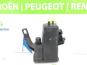 Gebruikte Koolstoffilter Peugeot 3008 II (M4/MC/MJ/MR) 1.2 12V e-THP PureTech 130 Prijs € 90,75 Inclusief btw aangeboden door Snuverink Autodemontage