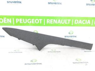 Gebruikte Dashboard deel Peugeot 3008 II (M4/MC/MJ/MR) 1.2 12V e-THP PureTech 130 Prijs € 38,10 Inclusief btw aangeboden door Snuverink Autodemontage