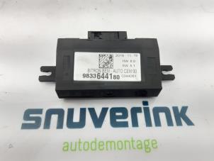 Gebruikte Computer Diversen Peugeot 3008 II (M4/MC/MJ/MR) 1.2 12V e-THP PureTech 130 Prijs € 43,56 Inclusief btw aangeboden door Snuverink Autodemontage