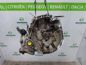 Gebruikte Versnellingsbak Renault Twingo II (CN) 1.5 dCi 90 FAP Prijs € 200,00 Margeregeling aangeboden door Snuverink Autodemontage
