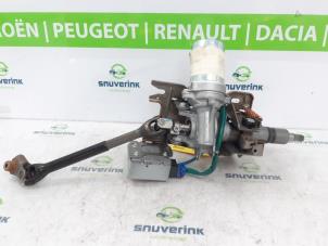 Gebruikte Stuurkolom Huis Renault Twingo II (CN) 1.5 dCi 90 FAP Prijs € 150,00 Margeregeling aangeboden door Snuverink Autodemontage