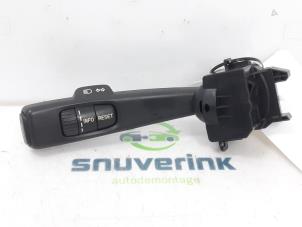 Gebruikte Schakelaar Richtingaanwijzer Volvo V50 (MW) 1.6 D2 16V Prijs op aanvraag aangeboden door Snuverink Autodemontage