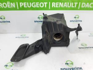 Gebruikte Luchtfilterhuis Volvo V50 (MW) 1.6 D2 16V Prijs € 34,99 Margeregeling aangeboden door Snuverink Autodemontage