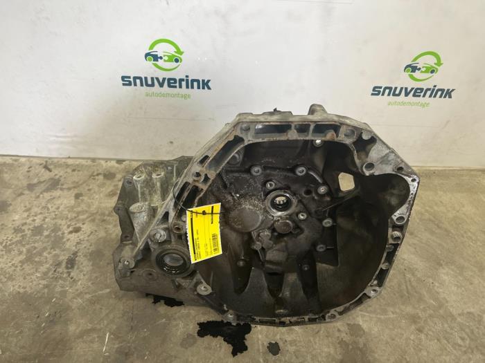 Gebruikte Versnellingsbakhuis Renault Kangoo Express (FW) Prijs € 44,98 Margeregeling aangeboden door Snuverink Autodemontage