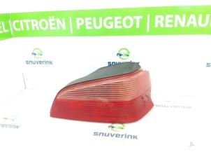 Gebruikte Achterlicht rechts Peugeot 106 II 1.1 XN,XR,XT,Accent Prijs € 45,00 Margeregeling aangeboden door Snuverink Autodemontage