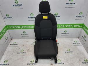 Gebruikte Voorstoel rechts Renault Clio V (RJAB) 1.0 TCe 90 12V Prijs € 332,75 Inclusief btw aangeboden door Snuverink Autodemontage