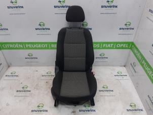 Gebruikte Voorstoel rechts Peugeot 207/207+ (WA/WC/WM) 1.4 16V Prijs € 75,00 Margeregeling aangeboden door Snuverink Autodemontage
