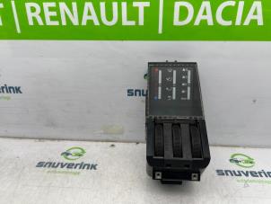 Gebruikte Chaufage Bedieningspaneel Renault 25 (B29) 2.0 TS,GTS Prijs € 34,99 Margeregeling aangeboden door Snuverink Autodemontage