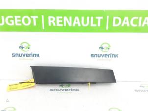 Gebruikte Sierlijst Renault Clio V (RJAB) 1.0 TCe 90 12V Prijs € 30,25 Inclusief btw aangeboden door Snuverink Autodemontage