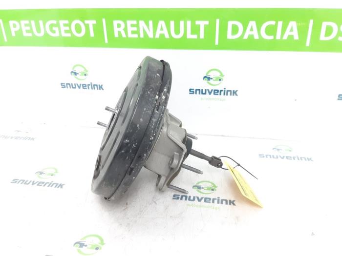 Gebruikte Rembooster Renault Scénic III (JZ) 1.4 16V TCe 130 Prijs € 40,00 Margeregeling aangeboden door Snuverink Autodemontage