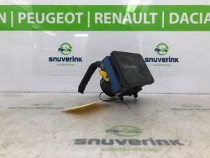 Gebruikte ABS Pomp Renault Laguna II Grandtour (KG) 2.0 16V Prijs € 70,00 Margeregeling aangeboden door Snuverink Autodemontage