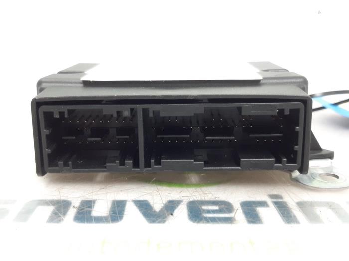 Airbag Module Peugeot 3008 II 1.2 12V eTHP PureTech 130 9824811680