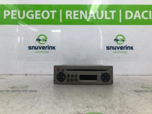 Gebruikte Radio Renault Twingo II (CN) 1.2 Prijs op aanvraag aangeboden door Snuverink Autodemontage