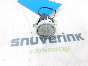 Gebruikte Start/Stop schakelaar Peugeot 3008 II (M4/MC/MJ/MR) 1.6 16V PureTech 180 Prijs € 25,00 Margeregeling aangeboden door Snuverink Autodemontage