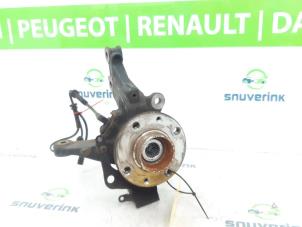 Gebruikte Asschenkel rechts-voor Renault Clio IV (5R) 0.9 Energy TCE 90 12V Prijs € 30,00 Margeregeling aangeboden door Snuverink Autodemontage