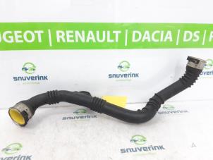 Gebruikte Intercooler Slang Renault Megane IV Estate (RFBK) 1.5 Energy dCi 110 Prijs € 135,00 Margeregeling aangeboden door Snuverink Autodemontage
