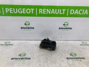 Gebruikte Deurslot Mechaniek 2Deurs links Citroen Berlingo 1.9 D Prijs € 30,00 Margeregeling aangeboden door Snuverink Autodemontage