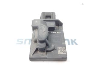 Gebruikte Brandstofpomp Elektrisch Volvo XC90 II 2.0 T8 16V Twin Engine AWD Prijs € 29,99 Margeregeling aangeboden door Snuverink Autodemontage