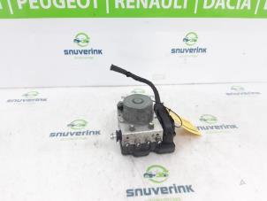 Gebruikte ABS Pomp Dacia Duster (HS) 1.2 TCE 16V Prijs € 89,98 Margeregeling aangeboden door Snuverink Autodemontage