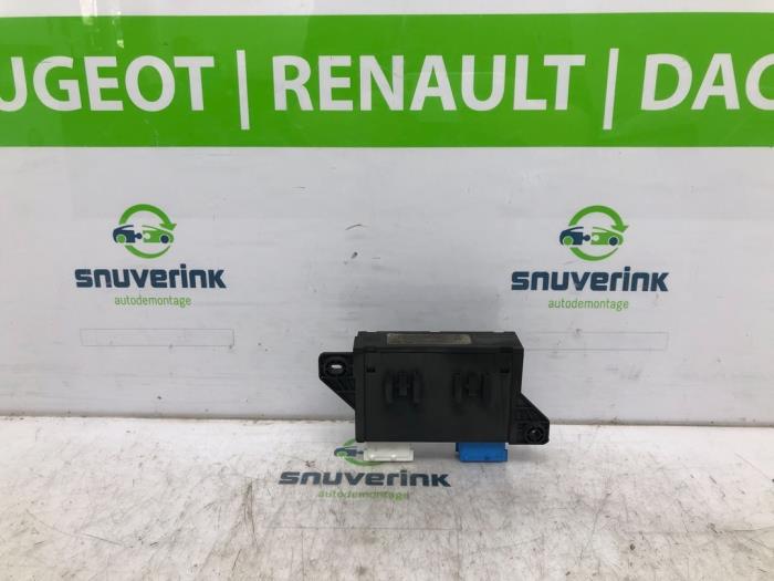 Gebruikte Computer Diversen Citroen C4 Spacetourer (3D/3E) 1.2 12V PureTech 130 Prijs € 89,98 Margeregeling aangeboden door Snuverink Autodemontage