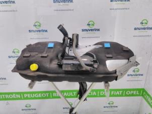Gebruikte Brandstoftank Kia Stonic (YB) 1.0i T-GDi 12V Eco-Dynamics+ Prijs € 150,00 Margeregeling aangeboden door Snuverink Autodemontage