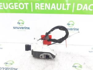 Gebruikte Portierslot Mechaniek 2deurs rechts Citroen DS3 (SA) 1.6 e-HDi Prijs € 24,98 Margeregeling aangeboden door Snuverink Autodemontage