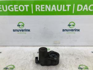 Gebruikte Handrem motor Citroen C4 Spacetourer (3D/3E) 1.2 12V PureTech 130 Prijs € 35,99 Margeregeling aangeboden door Snuverink Autodemontage