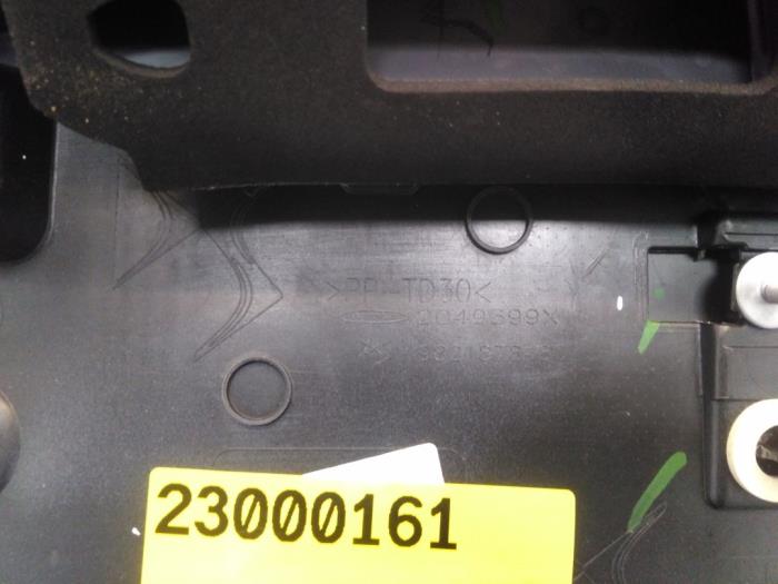 Spoiler van een DS DS 3/Crossback (UC/UJ/UR) 1.2 12V PureTech 130 2020