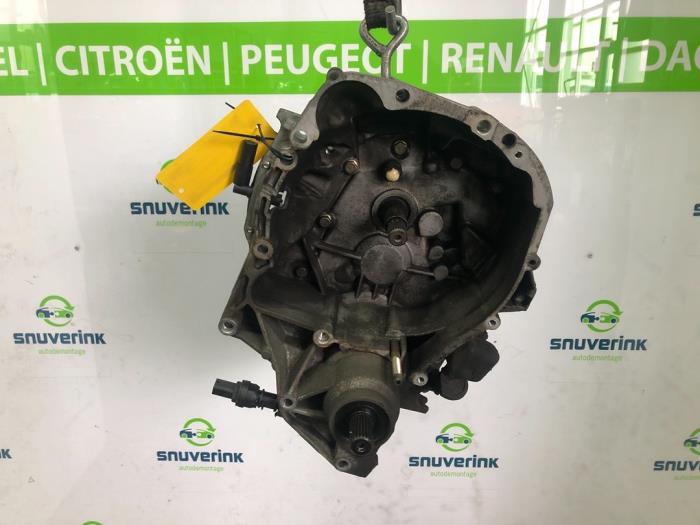 Gebruikte Versnellingsbak Renault Twingo (C06) 1.2 Prijs € 99,98 Margeregeling aangeboden door Snuverink Autodemontage