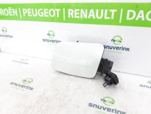 Gebruikte Tank Klep DS Automobiles DS 3/Crossback (UC/UJ/UR) 1.2 12V PureTech 130 Prijs € 44,98 Margeregeling aangeboden door Snuverink Autodemontage