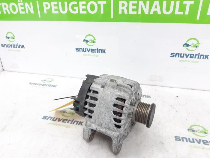 Gebruikte Dynamo Renault Clio IV Estate/Grandtour (7R) 1.2 TCE 16V GT EDC Prijs € 76,00 Margeregeling aangeboden door Snuverink Autodemontage