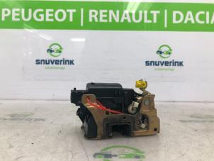 Gebruikte Deurslot Mechaniek 2Deurs rechts Renault Kangoo Express (FC) 1.5 dCi 60 Prijs € 36,30 Inclusief btw aangeboden door Snuverink Autodemontage
