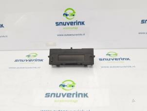 Gebruikte Display Interieur Renault Kangoo/Grand Kangoo (KW) 1.6 16V Prijs € 24,99 Margeregeling aangeboden door Snuverink Autodemontage