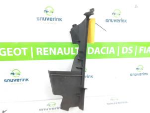 Gebruikte Luchtgeleider Renault Megane III Berline (BZ) 1.5 dCi 90 Prijs € 20,00 Margeregeling aangeboden door Snuverink Autodemontage