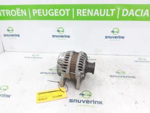 Gebruikte Alternator Renault Clio IV (5R) 1.6 Turbo 16V RS 200 EDC Prijs € 114,98 Margeregeling aangeboden door Snuverink Autodemontage