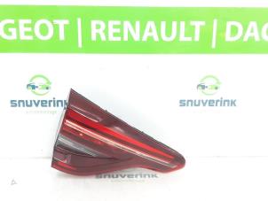 Gebruikte Achterlicht links Renault Clio V (RJAB) 1.0 TCe 90 12V Prijs € 125,00 Margeregeling aangeboden door Snuverink Autodemontage